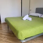 ゲストハウス Antadia パレルモ